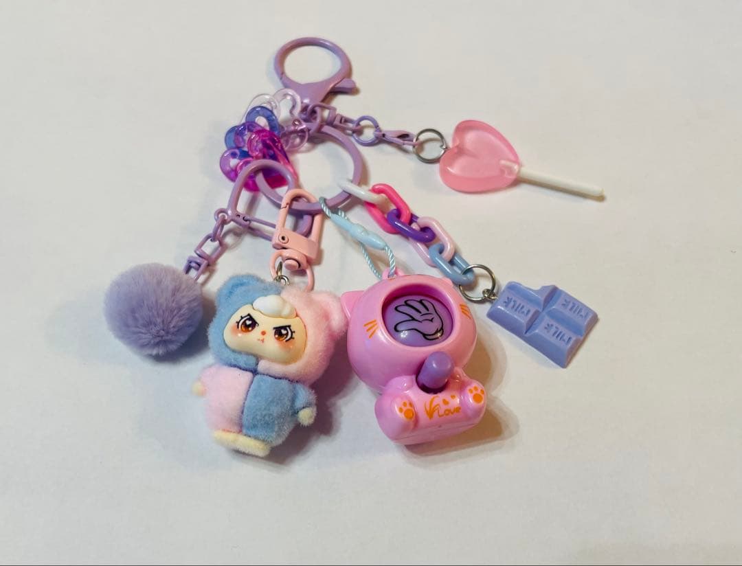 じゃらじゃらキーホルダー＊ - メルカリ