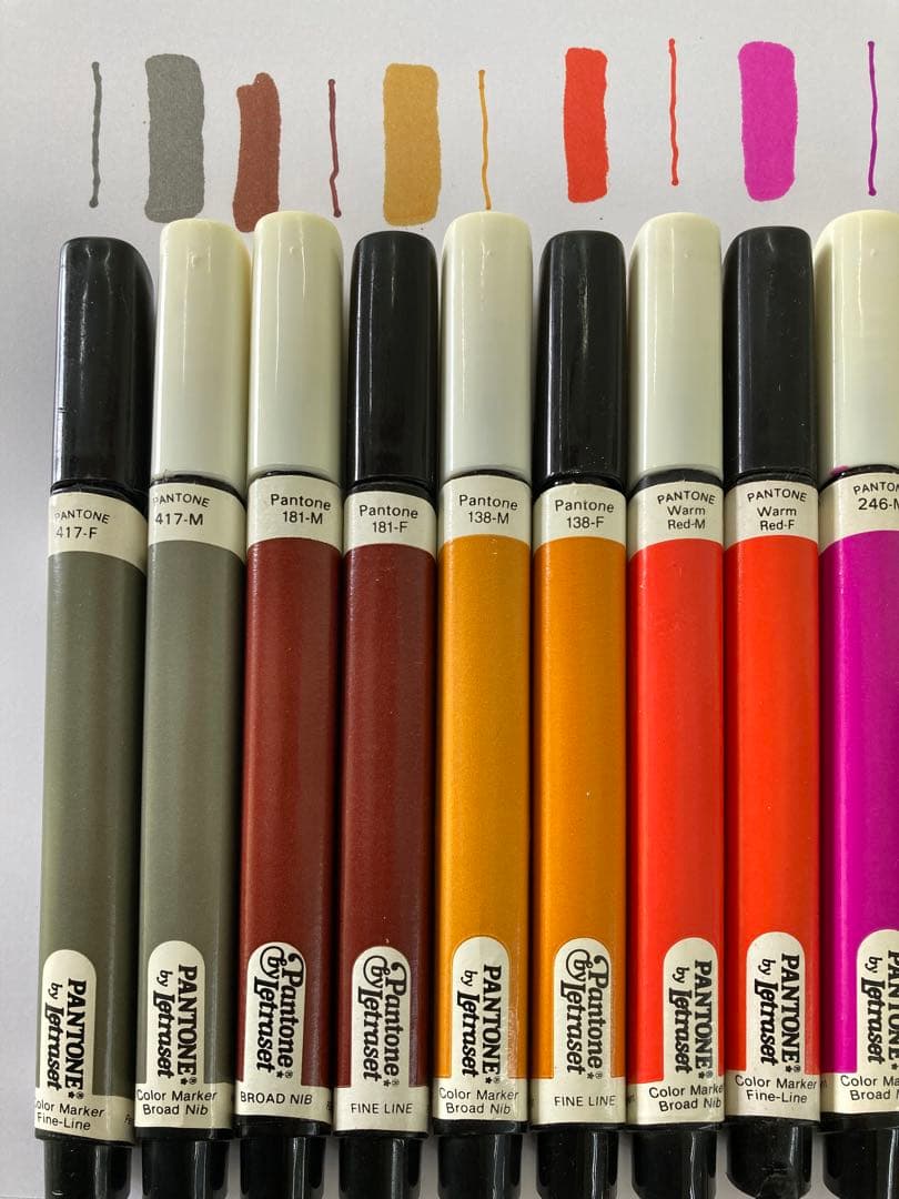 Pantone TRIA マーカー 24色セット - メルカリ