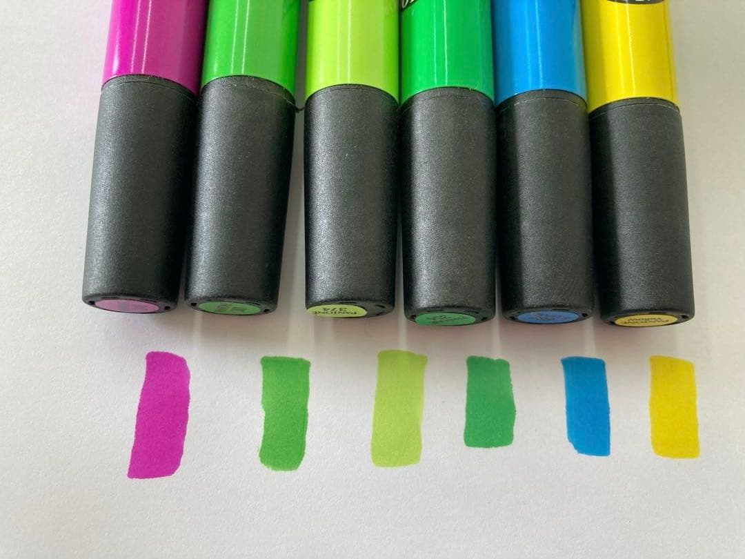 Pantone TRIA マーカー 24色セット - メルカリ