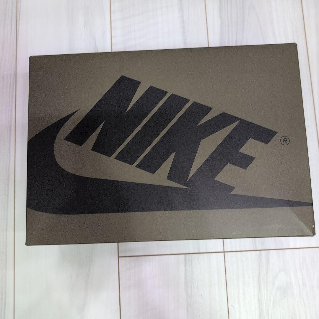 NIKE Air Jordan 1 Low ホワイト/オリーブ　27.5cm