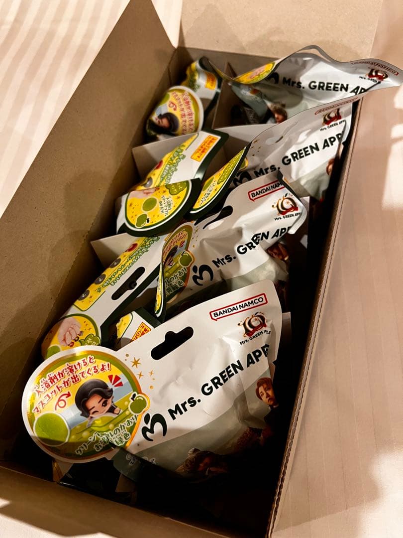 ミセスグリーンアップル 入浴剤 8個 びっくらたまご ミセス バスボム