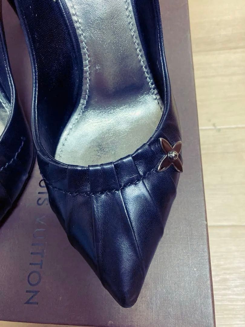Louis Vuitton ルイ・ヴィトンブラックパンプス（23.5cm)
