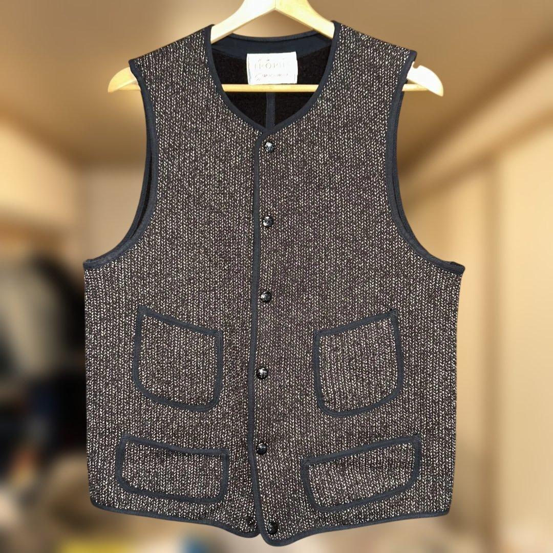 トロフィークロージング ブラウンズビーチ ベスト 40 - メルカリ