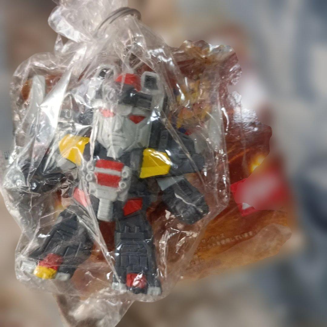 スーパーロボット大戦キーホルダー3点セット - メルカリ