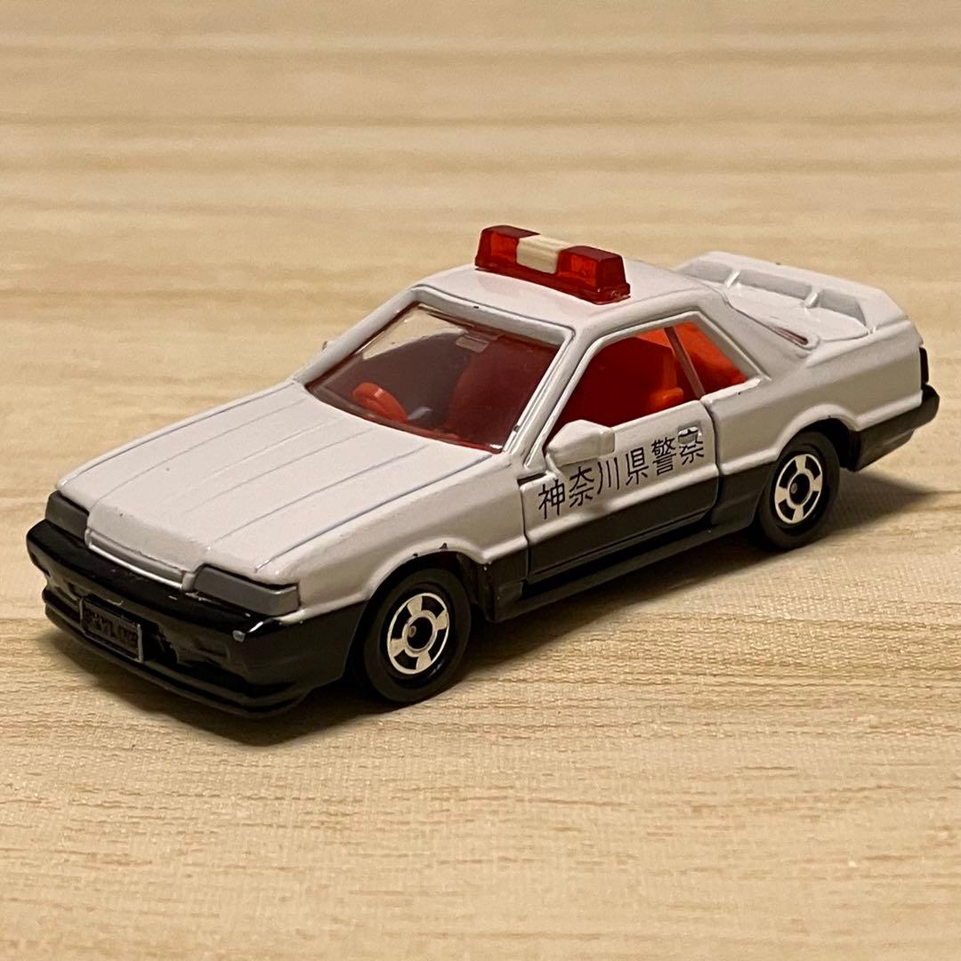 トミカ 日産 スカイライン 神奈川県警察 No.20 1/62