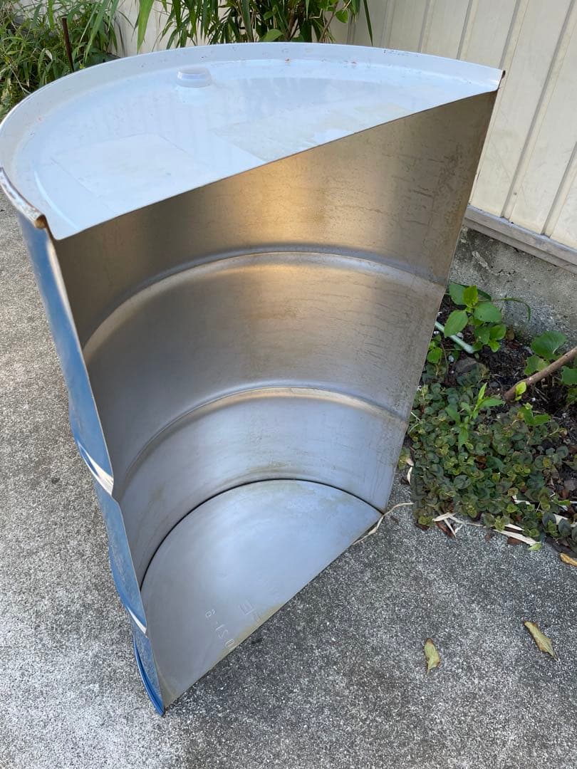 ドラム缶 半切り 縦半分 無加工 - メルカリ