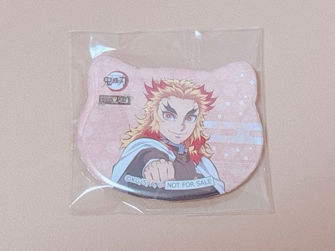 鬼滅の刃 ナンジャタウン ねこ型缶バッジ 煉獄杏寿郎 鬼滅の刃 竈門炭治郎 ナムコ ナンジャタウン ねこ型缶バッジ いこいの