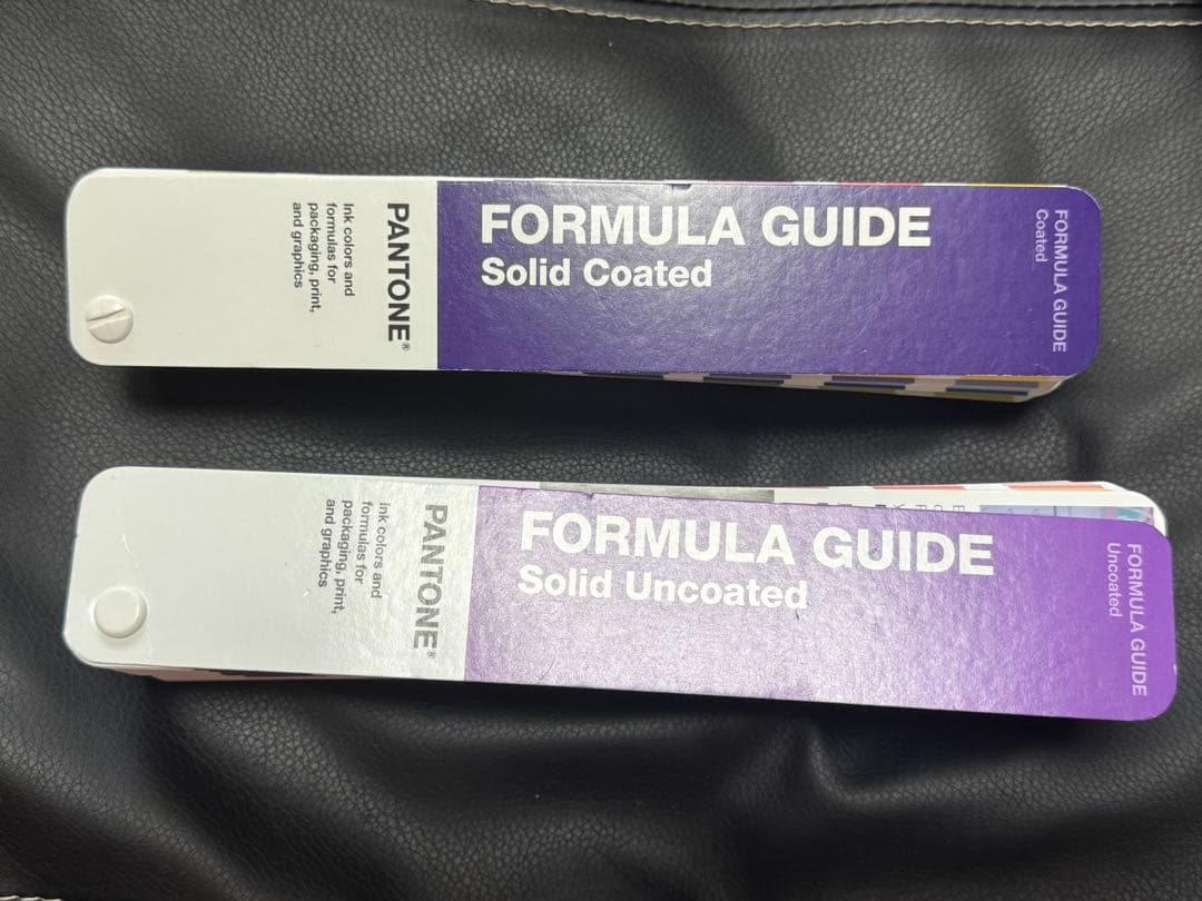 PANTONE パントン　色見本 2冊