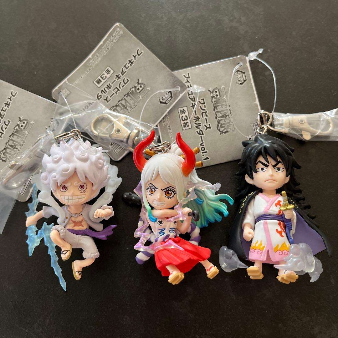 ONE PIECE／フィギュアキーホルダー vol.1 3種セット - メルカリ
