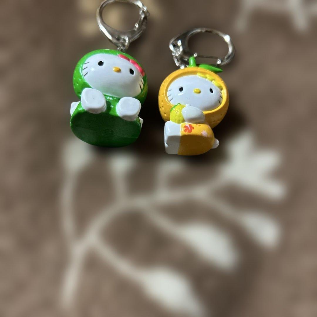 ご当地キティ 大分限定 かぼす ＆宮崎 日向夏キーホルダーハローキティ