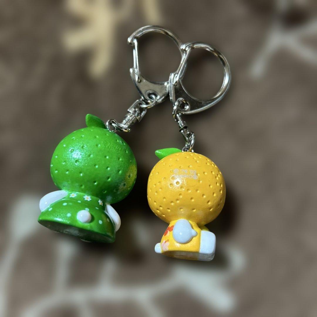 ご当地キティ 大分限定 かぼす ＆宮崎 日向夏キーホルダーハローキティ