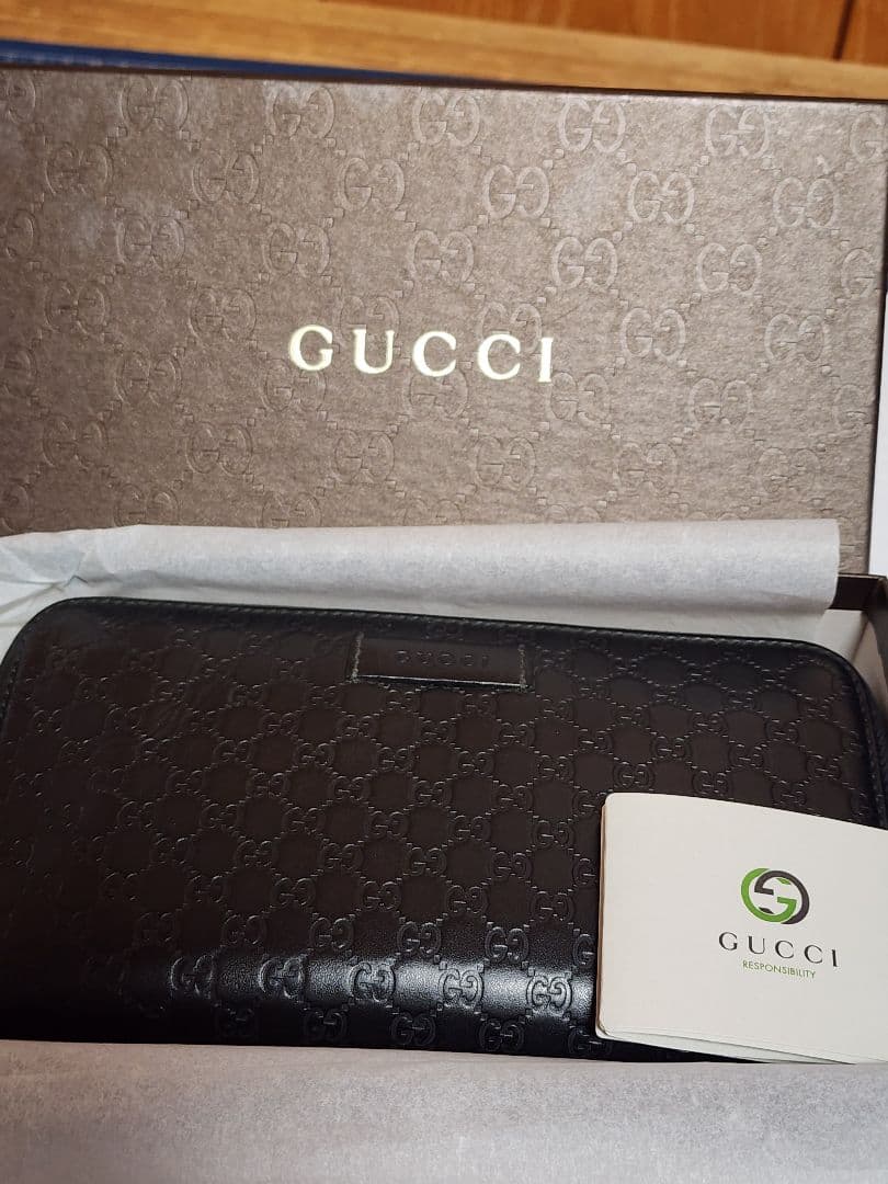 GUCCI ブラックレザー 長財布