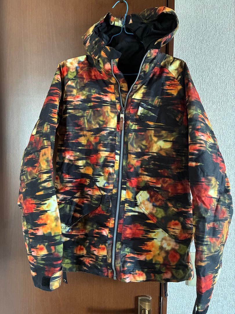 Burton スノーボードジャケット Mサイズ