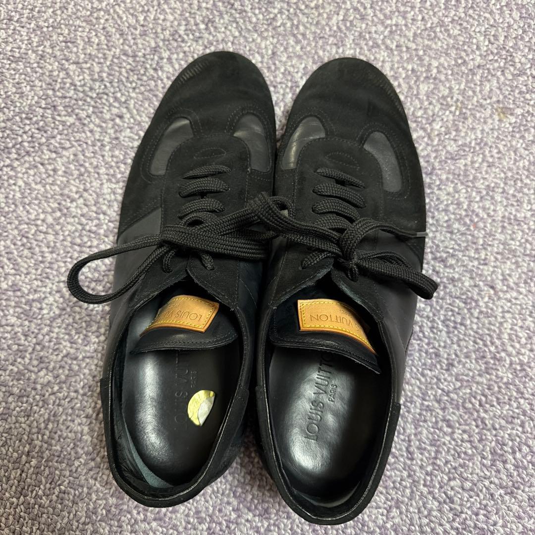 れ*に様 ルイヴィトン　LV ブラック スエード レザー スニーカー