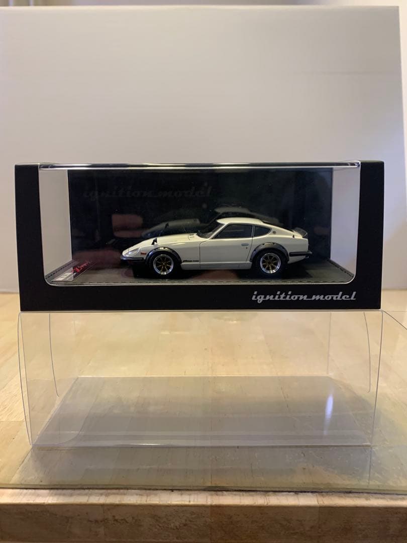 イグニッションモデル　1/43 フェアレディ　Z-G HS30 ホワイト