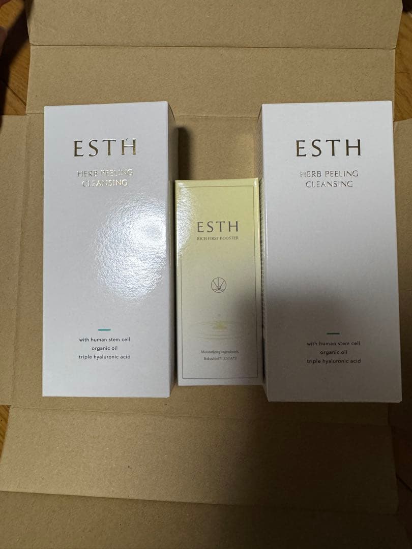 ESTH ハーブピーリングクレンジング 129g