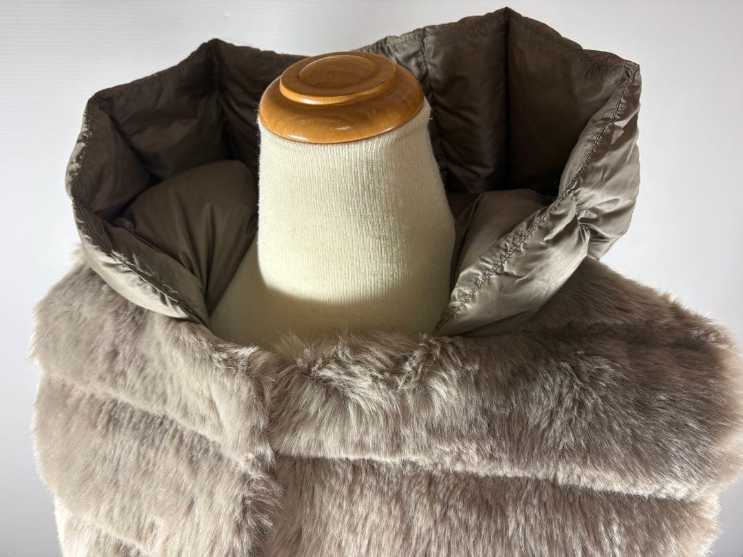 美品】MOORER社 JAY MAYEN ふわふわエコファー ダウンベスト - メルカリ