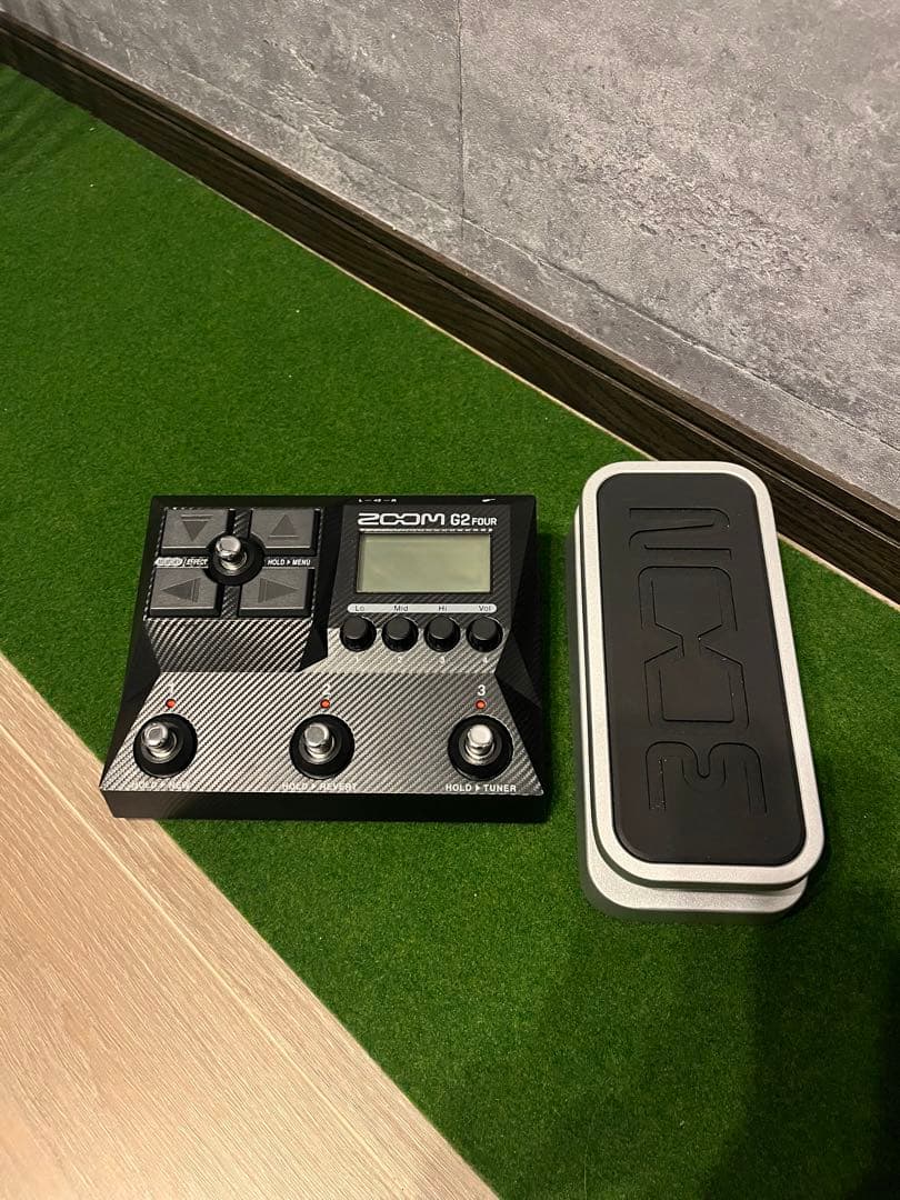 zoom g2 four マルチエフェクター エクスプレッションペダル　セット