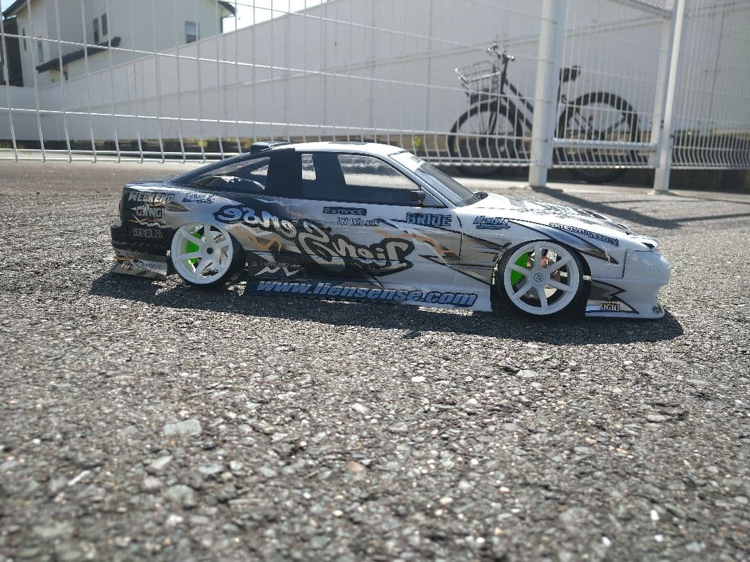 アディクション D-MAX 180SX 製作済新品ラジコンボディ - メルカリ