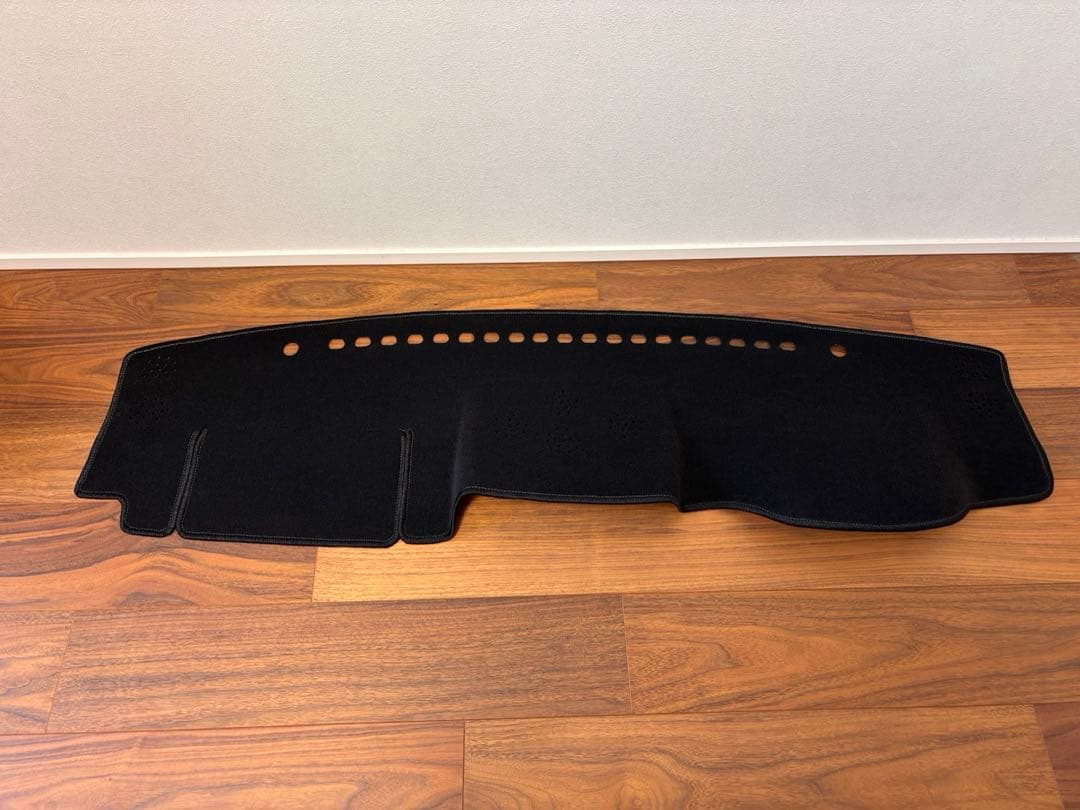 トヨタ 150プラド後期 Sunland ダッシュボードマット - メルカリ