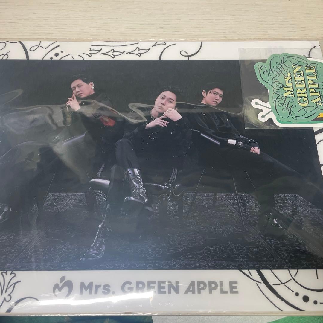 Mrs. GREEN APPLE クリアファイル ローソン一番くじ F賞 - メルカリ