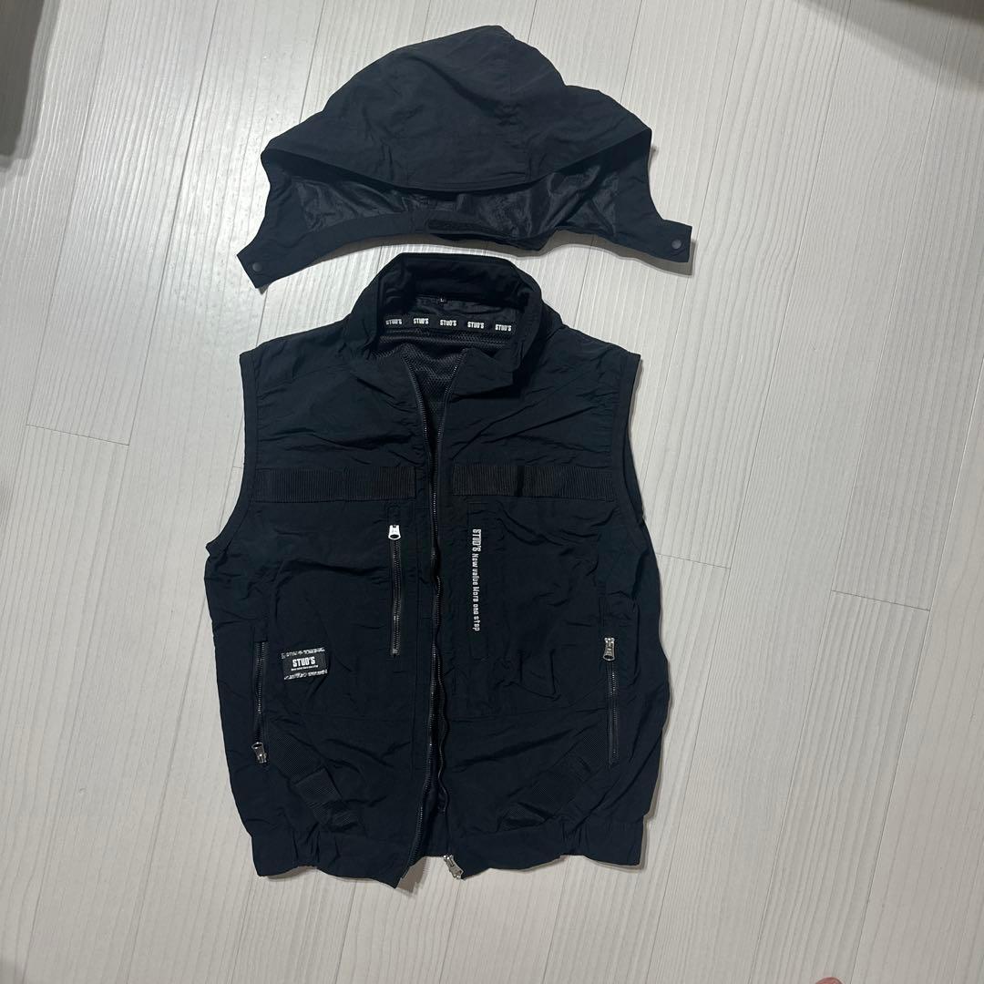 黒いナイロン製空調服ベスト