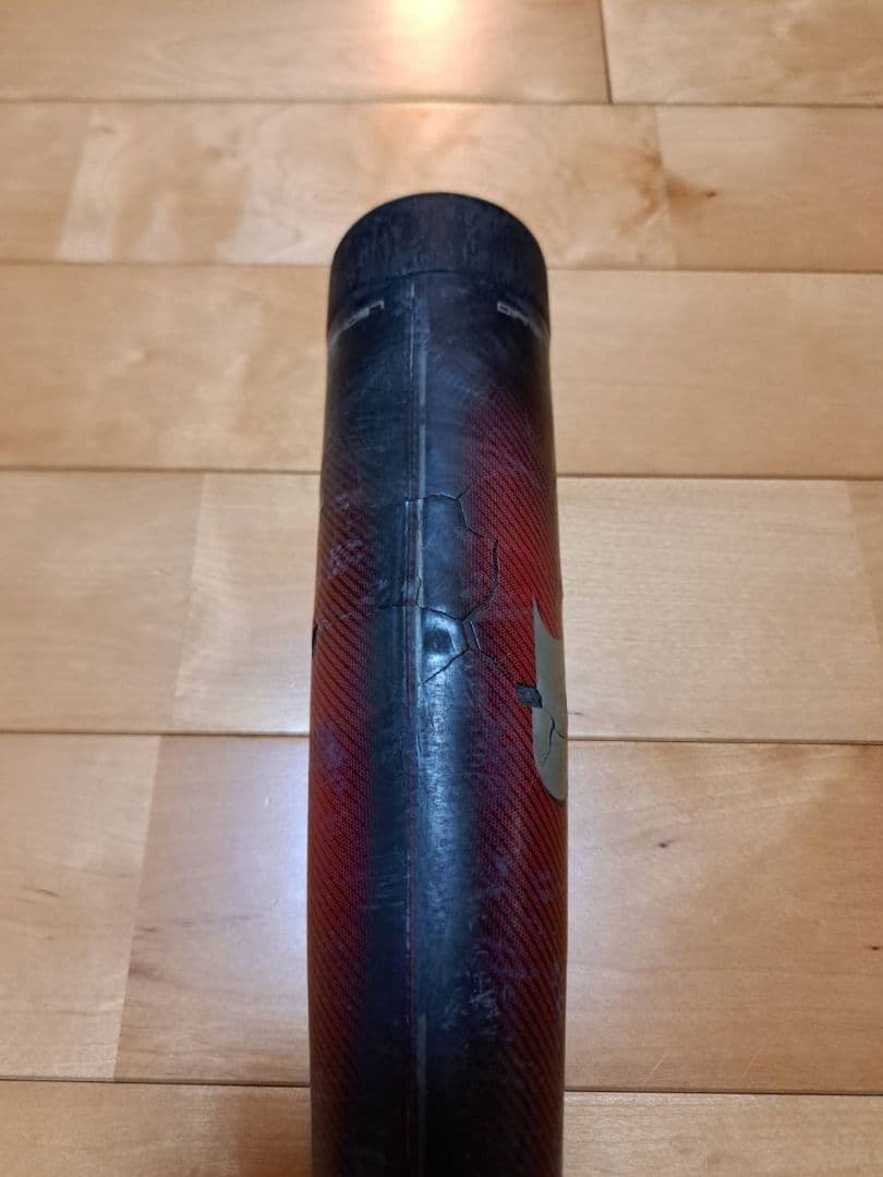 MM23 軟式バット 赤/黒 カーボンファイバー - メルカリ
