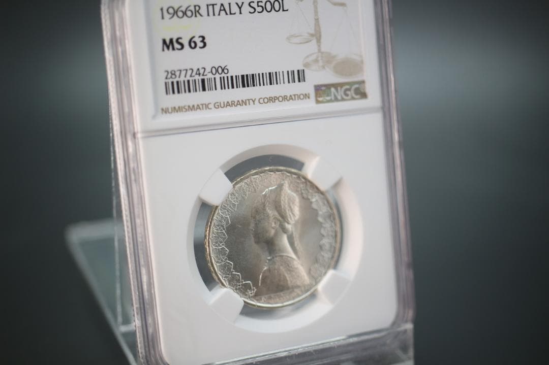 イタリア 1966年 500リラ銀貨 ルネサンス風の女性胸像 シルバーコイン