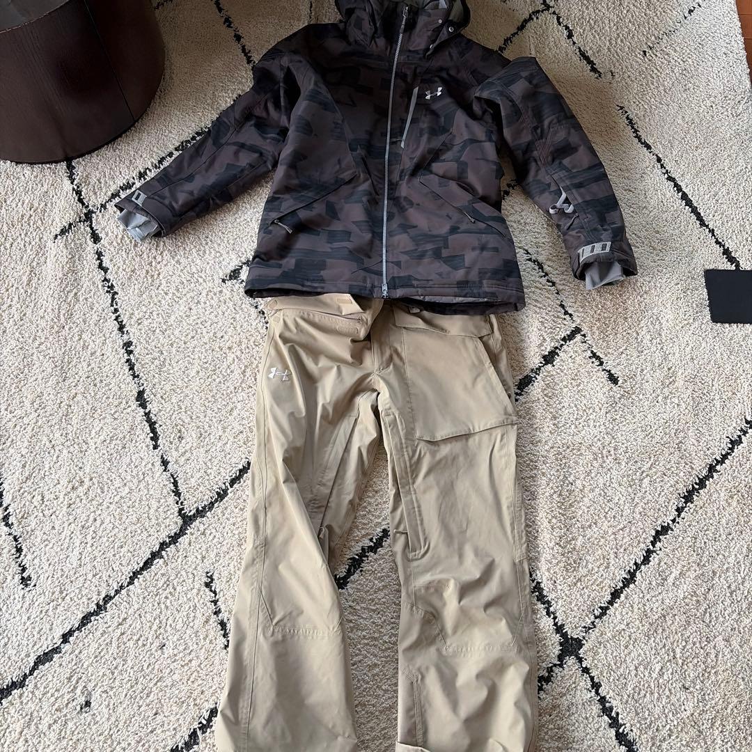 Under Armour スノーボードウェアセット