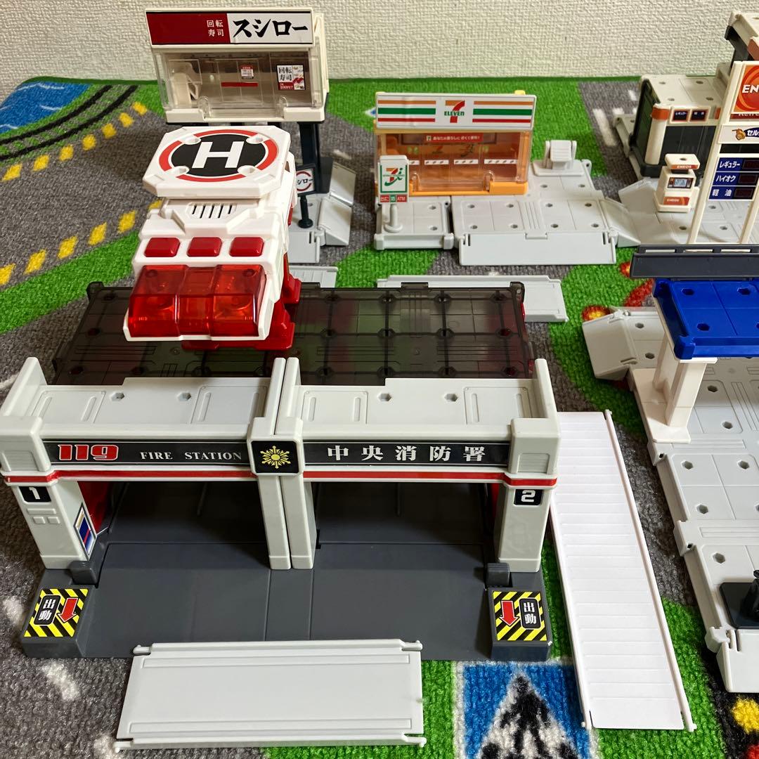 トミカタウンビルドシティ・警察署・消防署・エネオス・タウンセット