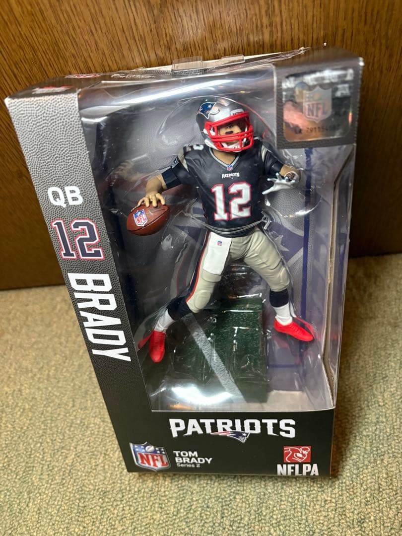 NFL 6インチ トム・ブレイディ フィギュア ペイトリオッツ/紺 希少】マクファーレントイズ NFL シリーズ トム・ブレイディ