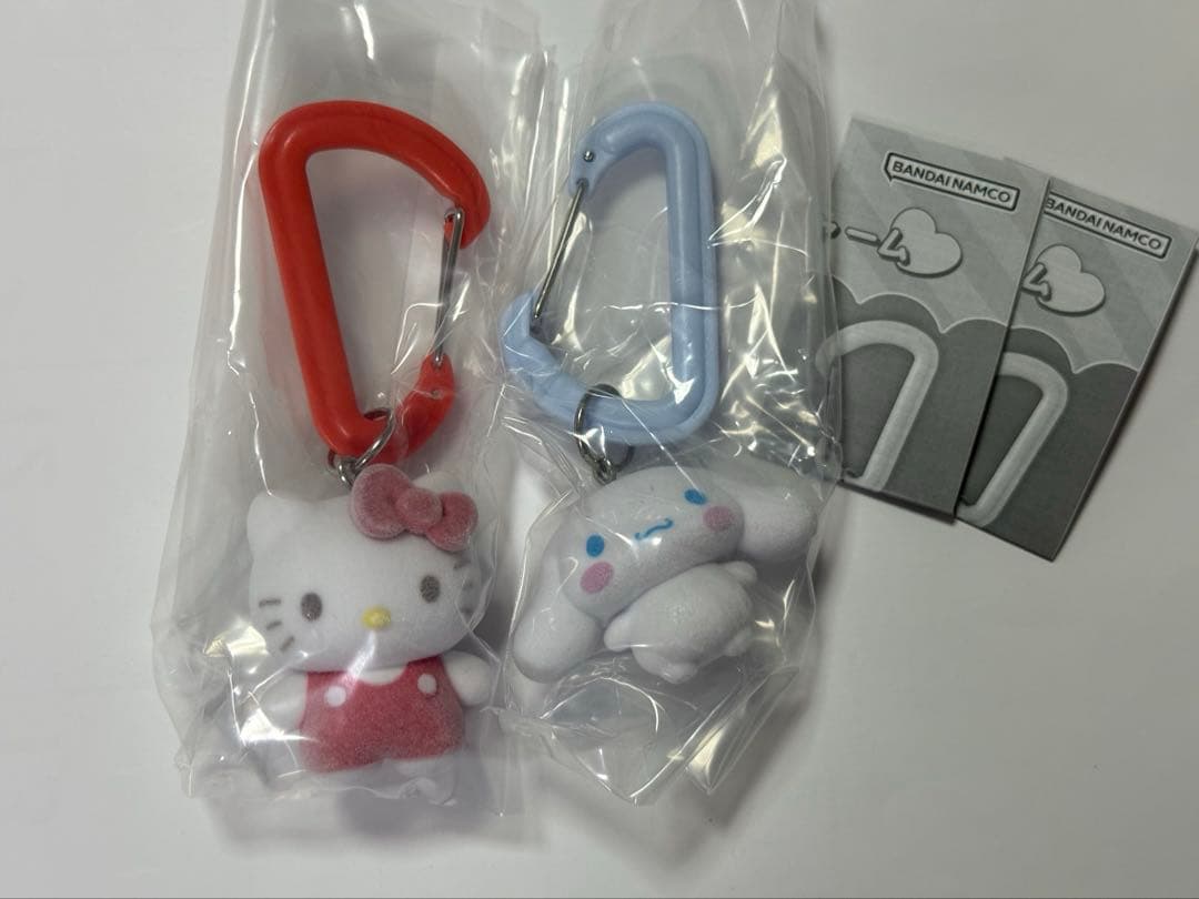 サンリオ カラフルカラビナマスコットチャーム ハローキティ シナモン