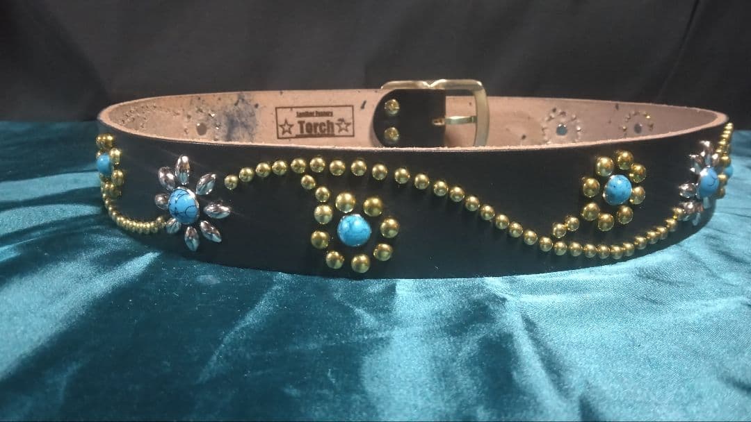 昭南ベンズレザーツタ&フラワースタッズベルト　タイプB　ターコイズ