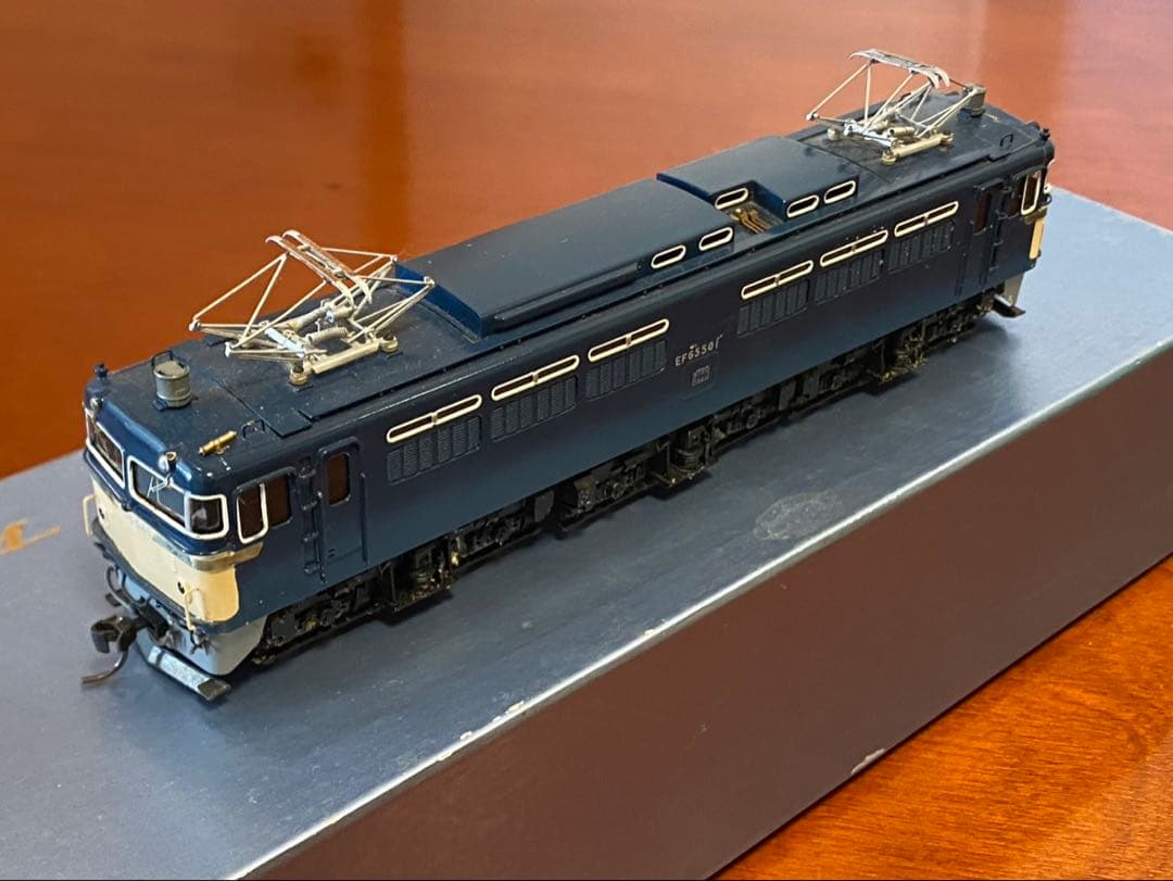 カツミ　EF65一般色　直流電気機関車 HOゲージ 完成品　NO0026 Amazon | カツミ EF64 1000系 直流電気機関車 2M式 完成品 HOゲージ