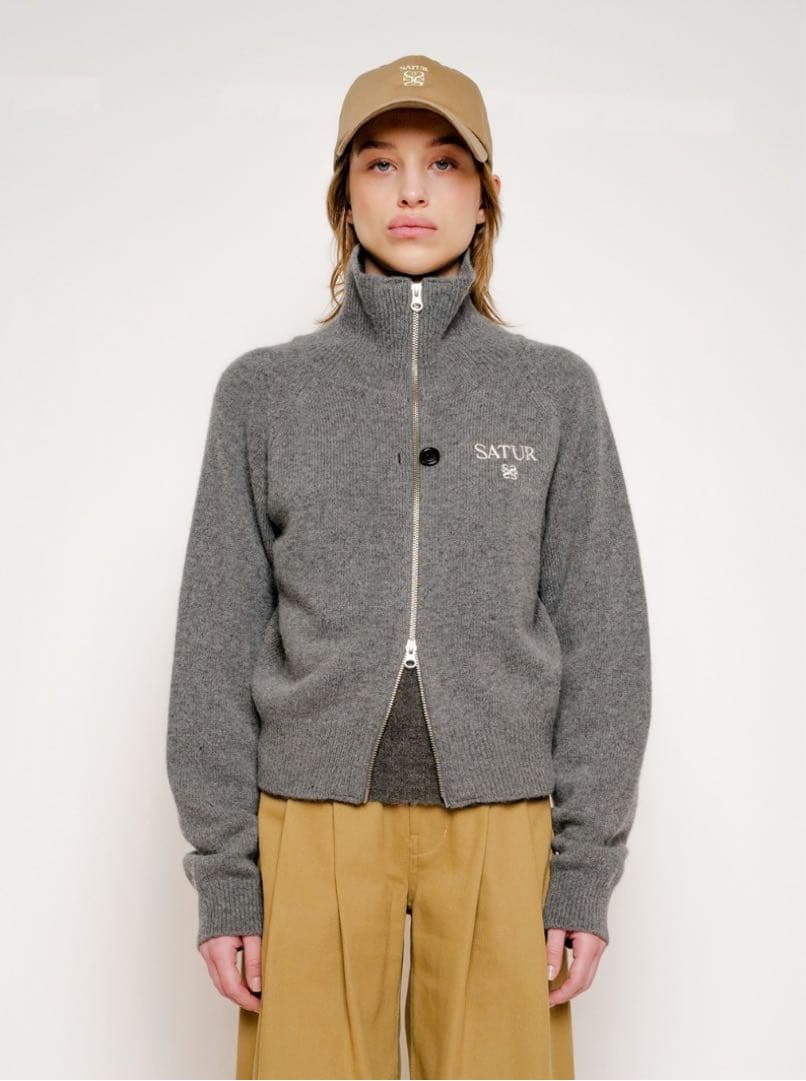 SATUR グレー ハイネックセーター