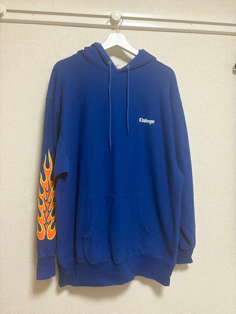 チャレンジャー　FLAMES HOODIE XLサイズ