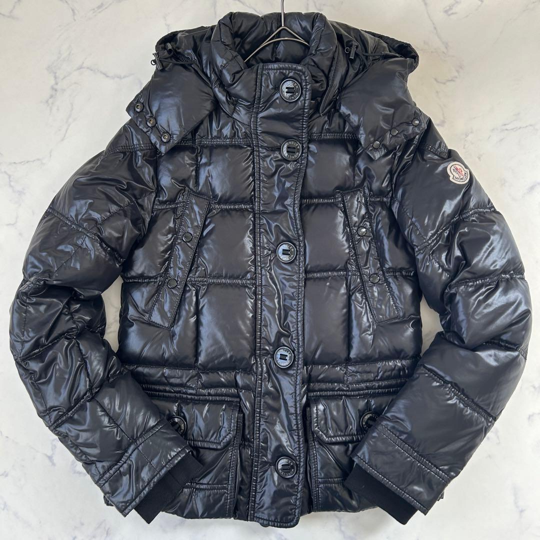 r 希少 モンクレール ダウンジャケット ワッペン ウエストシェイプ