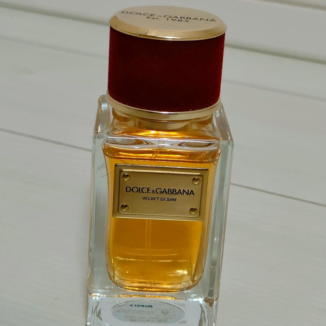 DOLCE & GABBANA ベルベット デザイア