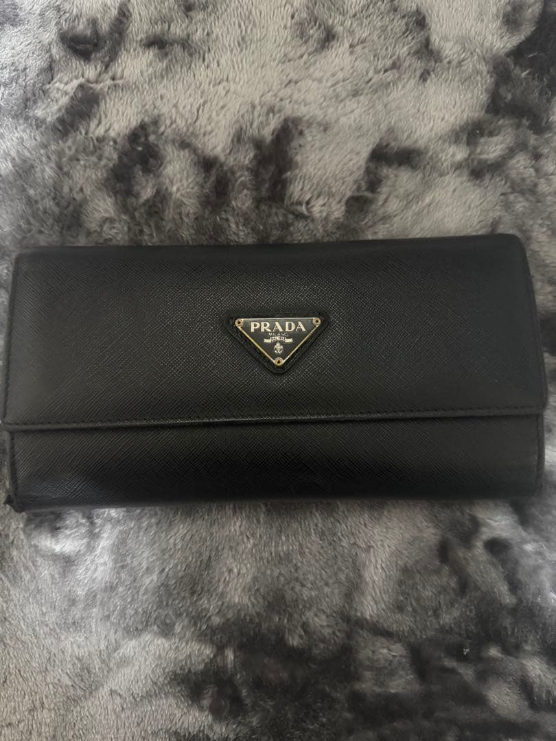 PRADA 長財布 ブラック レザー