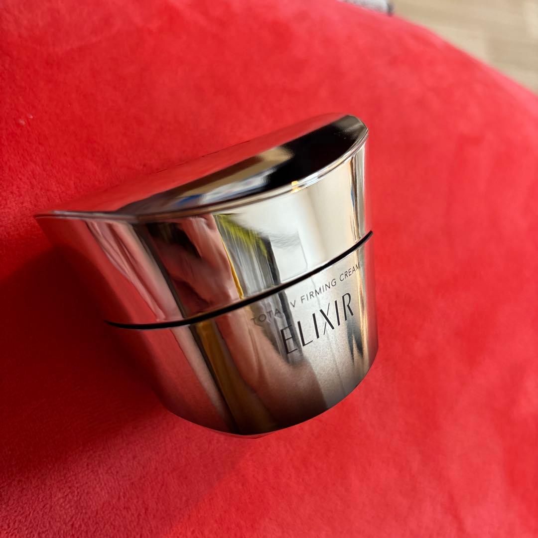 エリクシールトータルVファーミングクリーム