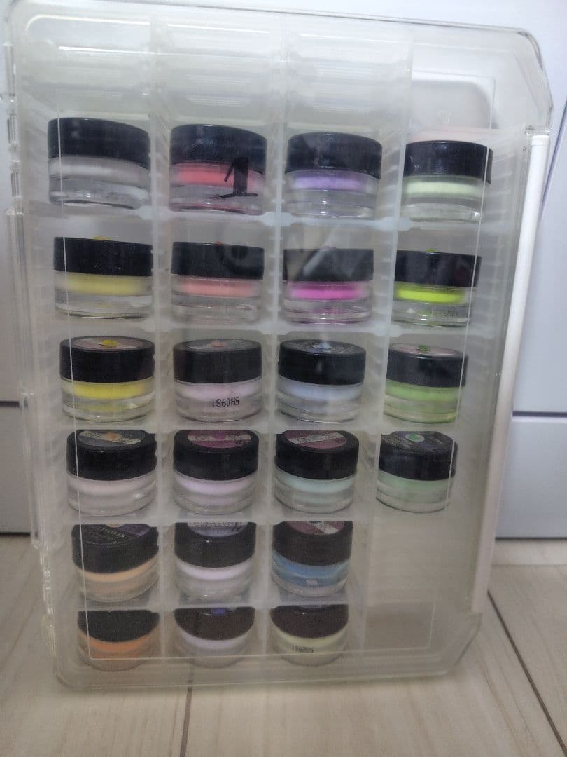 カラーパウダー 90個