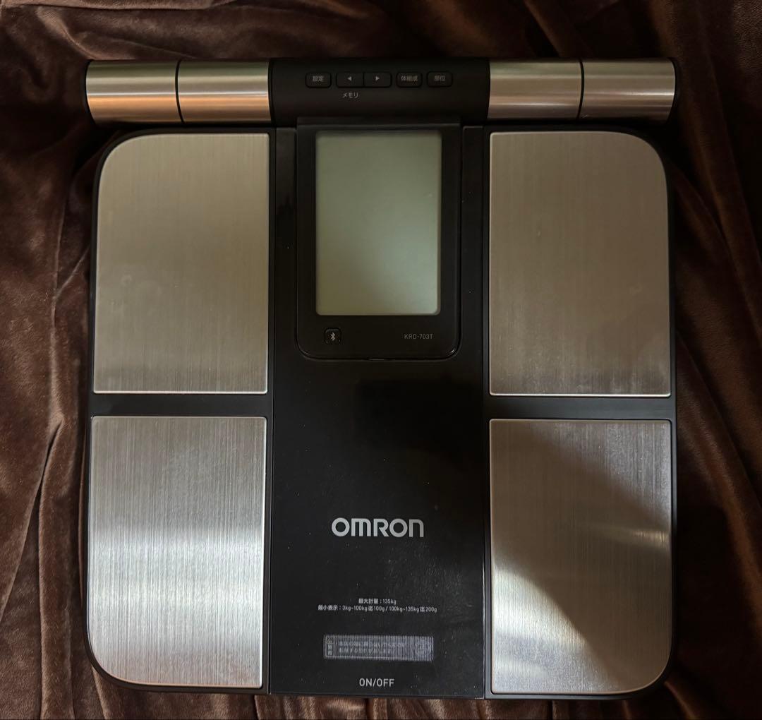 OMRON 体重体組成計 カラダスキャン KRD-703T
