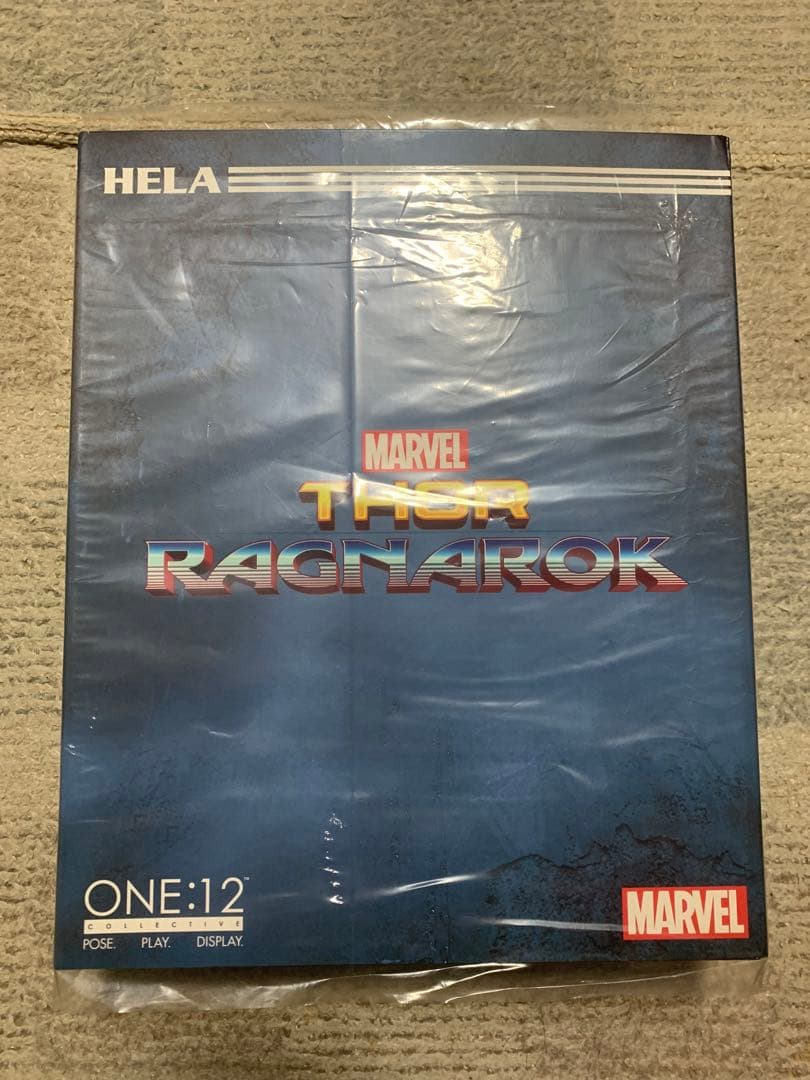 【美品】即発送！ mezco one12 マーベル　ヘラ+海外製マントセット