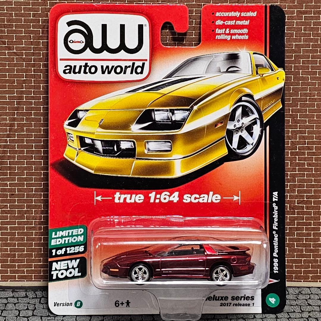 オートワールド　レア！ウルトラレッド！　ポンティアック　ファイアーバード　T/A オートワールド 1/18 1977 ポンティアック ファイアーバード