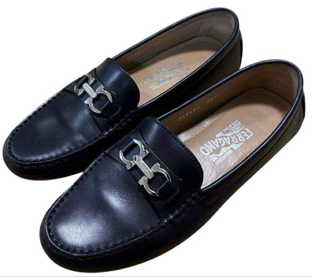 Salvatore Ferragamo ブラック レザー ドライビングシューズ