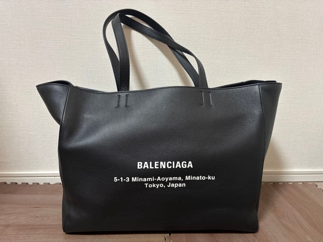 【超希少！新品未使用】BALENCIAGA 青山店限定エブリデイ E-Wトート