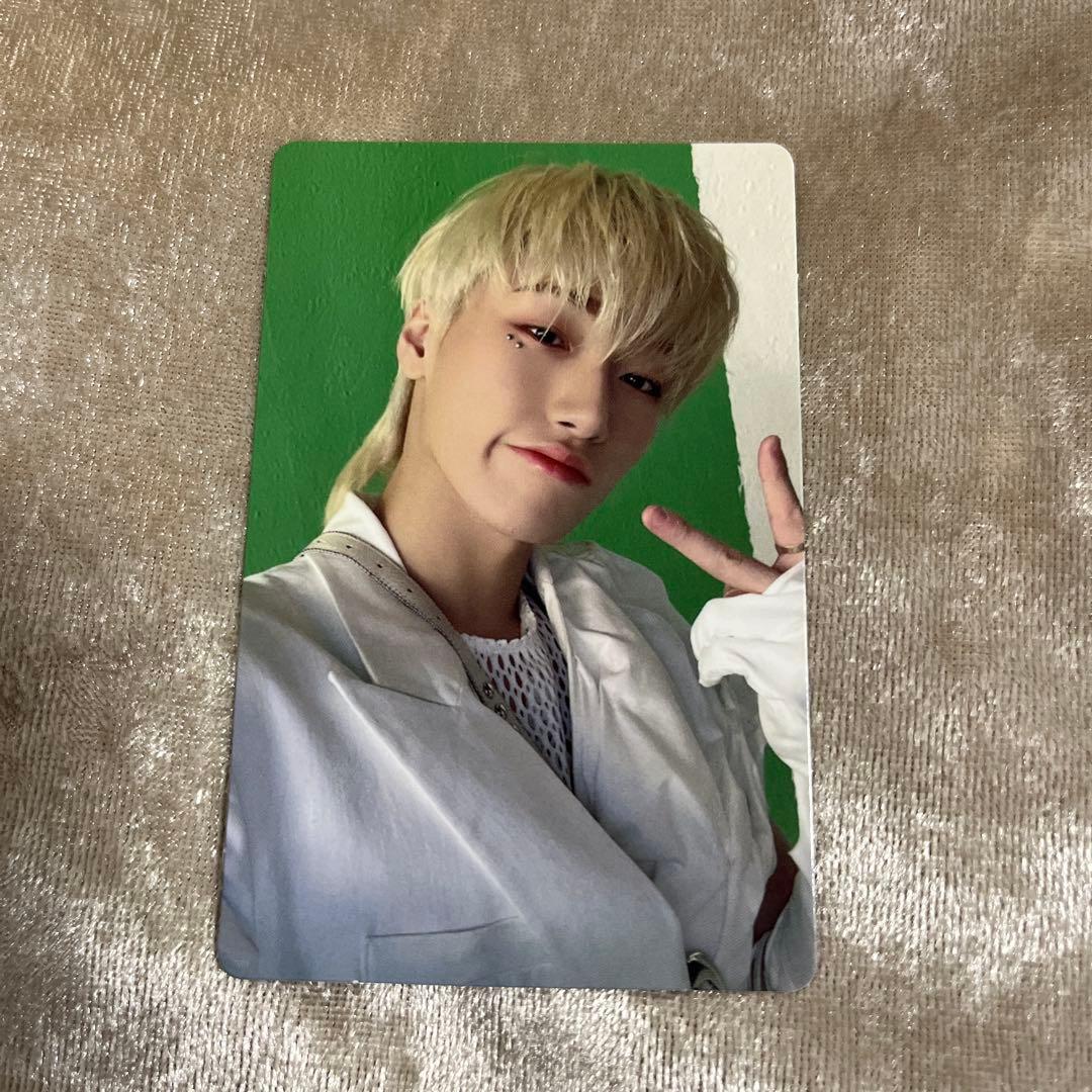 ATEEZ MOVEMENT hello82 US限定トレカ サン - メルカリ