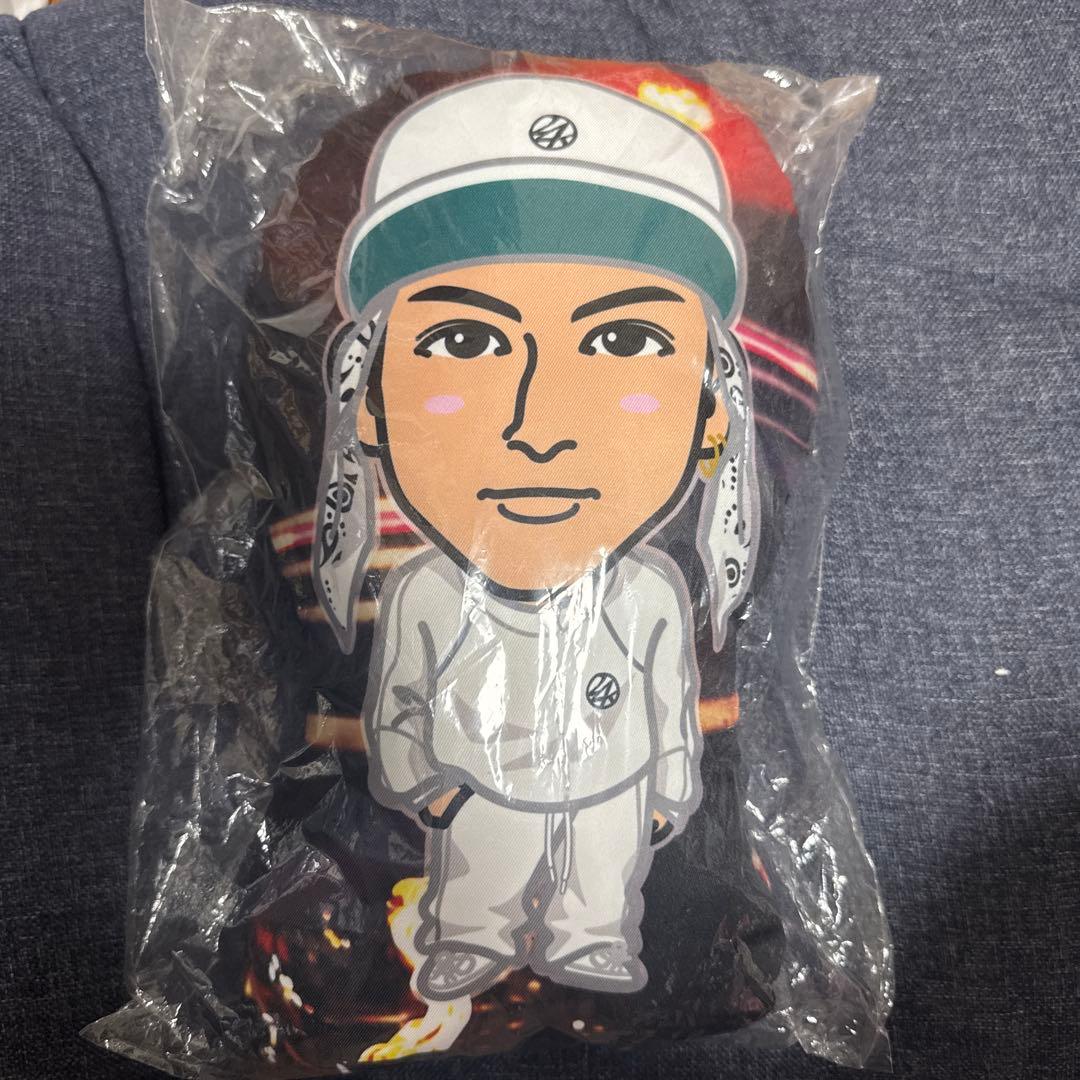 長谷川慎 白衣装 クッション