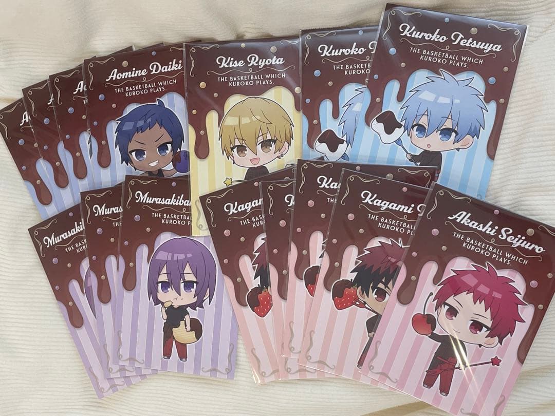 黒子のバスケ まとめ売り 紙類 クリアファイル アクスタなど 合計200点