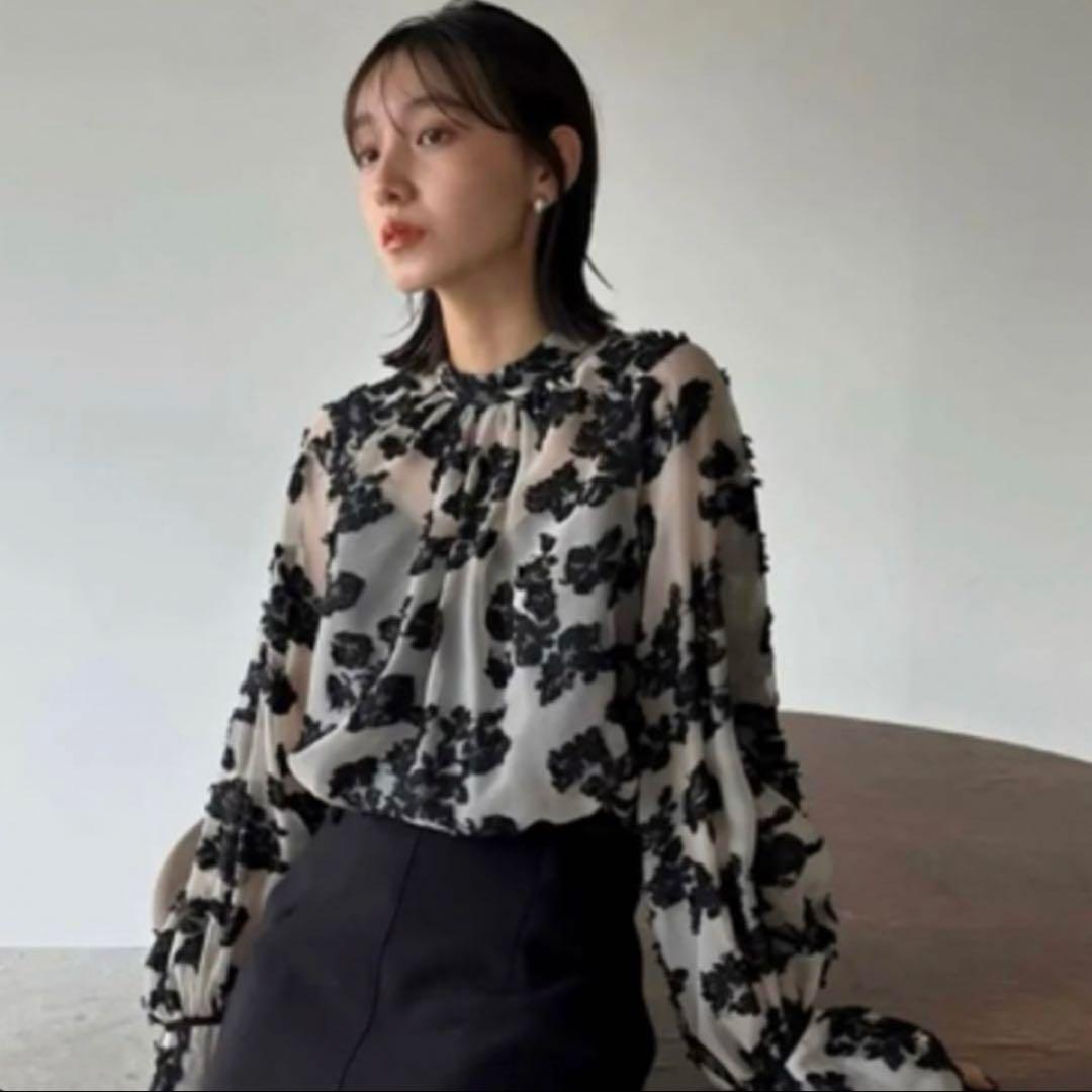 【美品】CLANE FLOW FLOWER JACQUARD TOPS